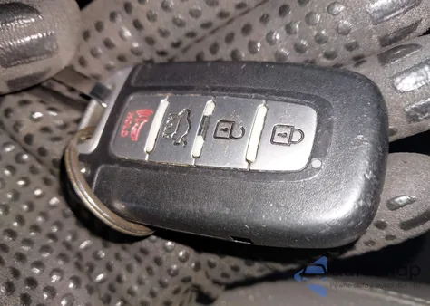 2013 Hyundai Elantra Limited from USA, damaged, VIN KMHDH4AE6DU945315